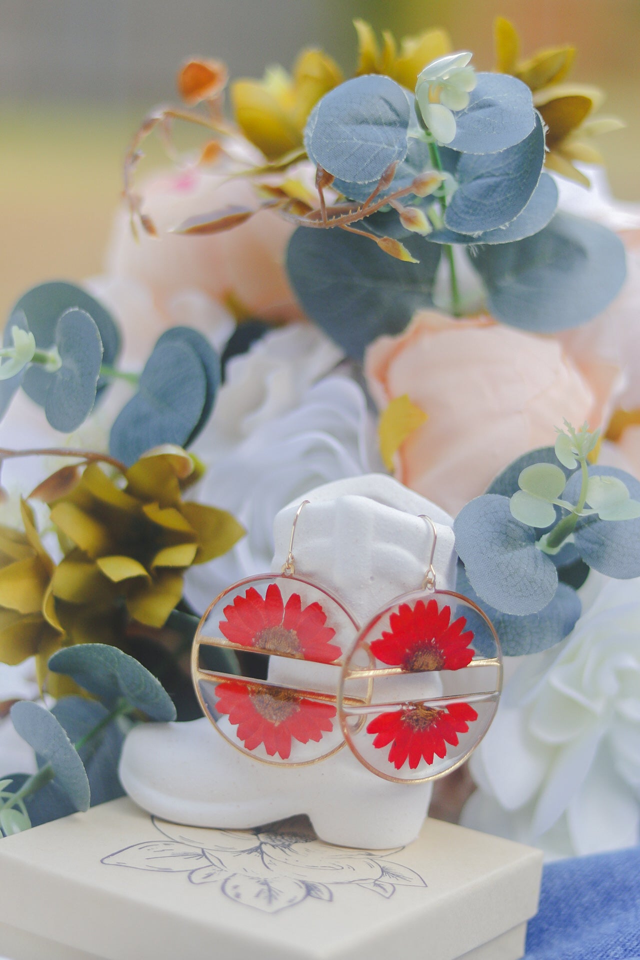 Real Pressed Flower Earrings | Red Daisy Split | Gameday Looks |