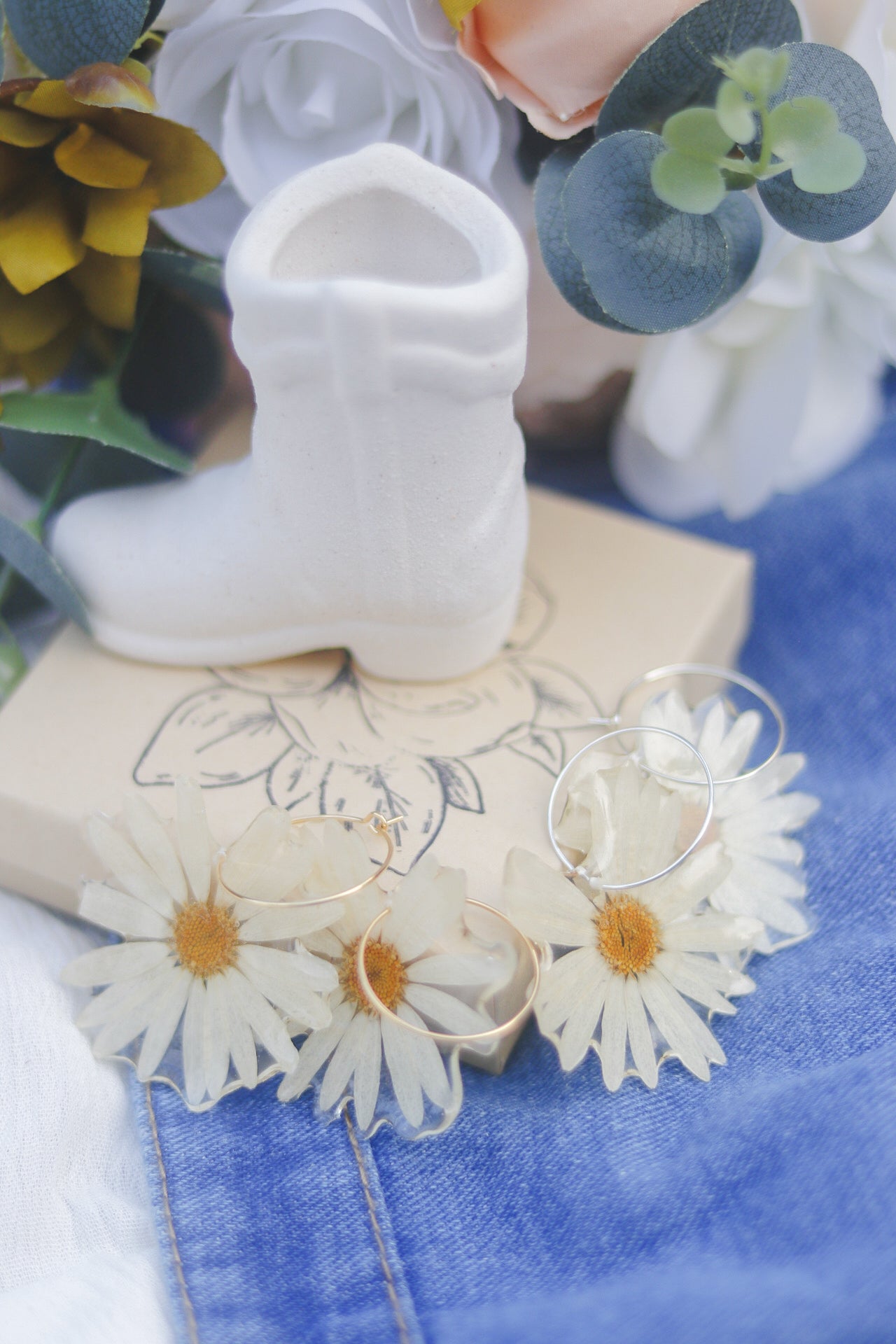 Real Pressed Flower Earrings | Daisy Earrings | Frameless Daisy